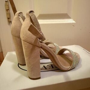 Steve Madden Tan Women's Shoes with Rhinestone Detail